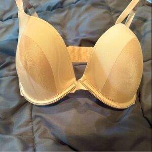 Wacoal 32DD bra